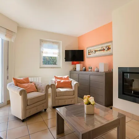 Villa Maison 4p 6 Pers 70m², 300m Plages, Jardin Sud, Wifi, Parking, Buanderie, Non-fumeur - Fr-1-477-32 *